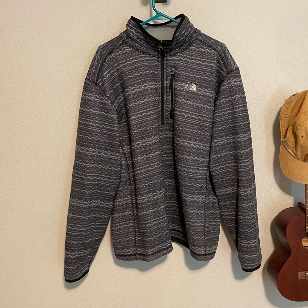 The North Face XL Pullover